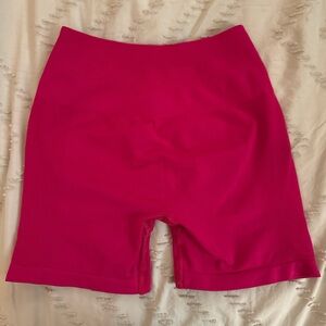 LAST CHANCE Alphalete Ampily Shorts